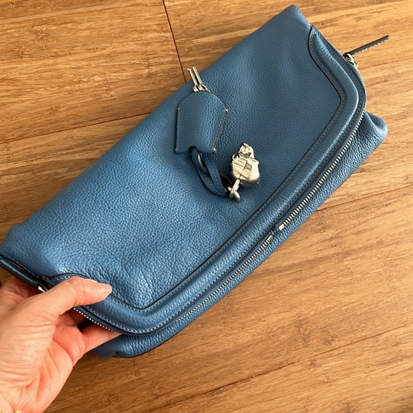 Authentic folding blue leather Alexander McQueen clutch with silver skull - Picture 12 of 13